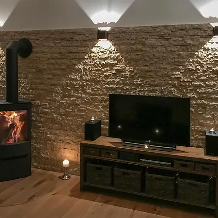 Bergromantik Nesterl Mit Eigener Sauna Und Bergblick Apartman